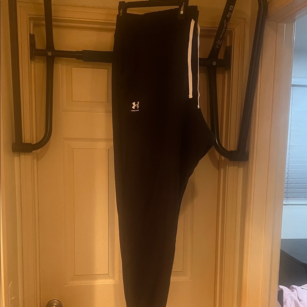 Under Armour - woman plus size -Black Sweatpants with White Accents